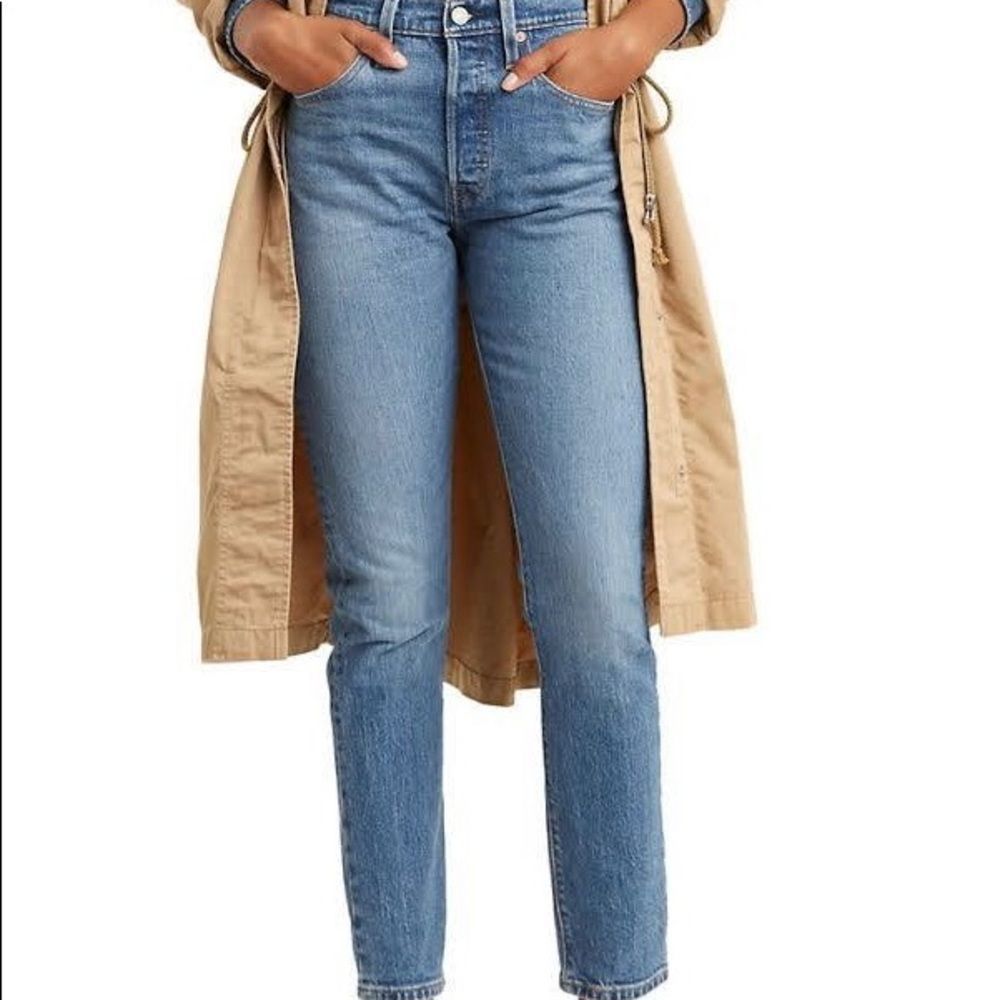 Levi’s Women 501 Jeans Medium Wash Size 24